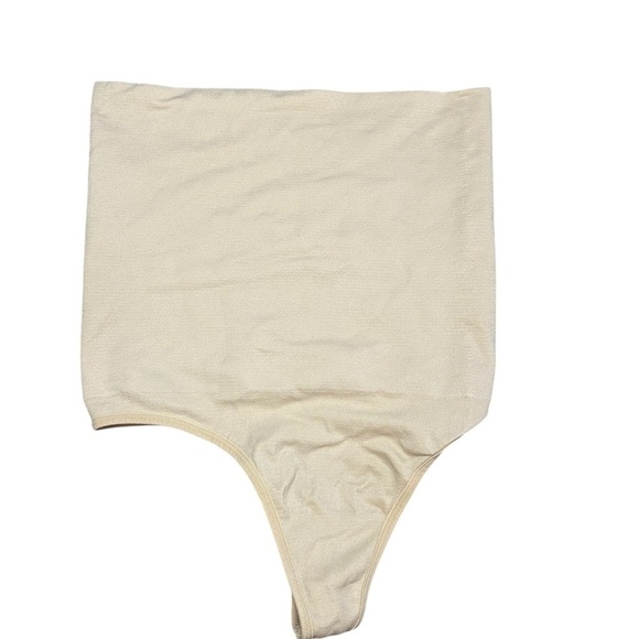 Medium 4 Piece Shapewear Lot Black Pink and Nude - Picture 8 of 10